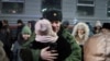 "У меня сын на войне!" В Москве задержали мать мобилизованного: она вышла в пикет из-за того, что ее сын три года находится на фронте